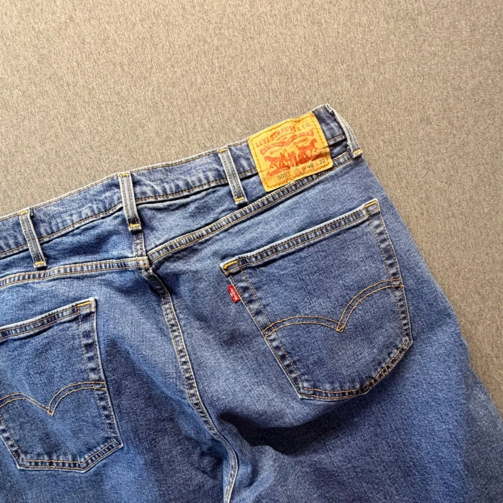 Levi 505 Regular Fit Straight Leg Jeans Medium Wash Blue Mens 40x32 00505-1454